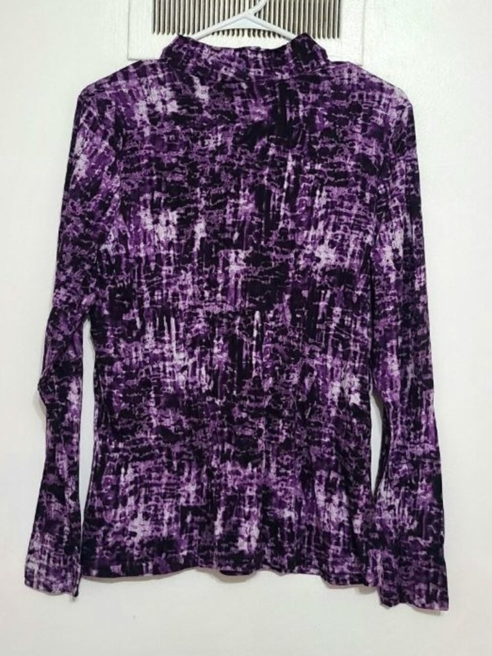 Abstract Turtleneck – Size L